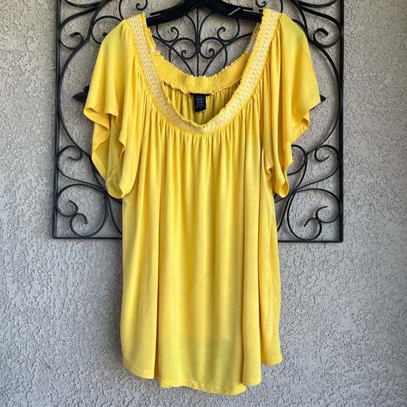 Torrid embroidered smocked off the shoulder top - Picture 4 of 9